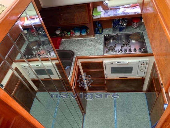 Uniesse 40 usado à venda