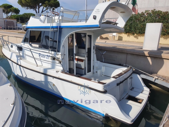 Ala Blu Proteo 28 flying bridge usata in vendita