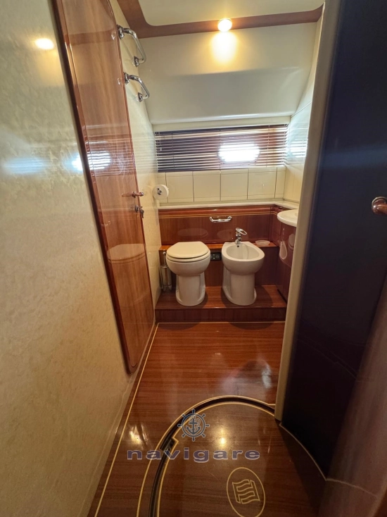 Ferretti 810 de segunda mano en venta