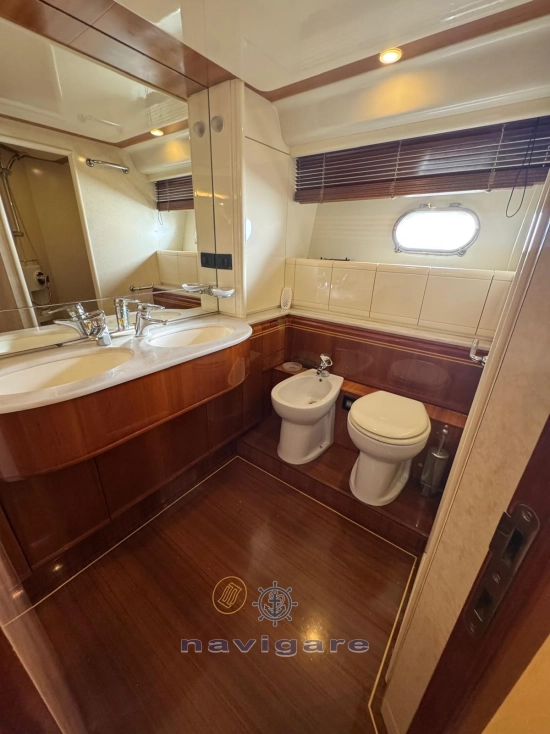 Ferretti 810 de segunda mano en venta
