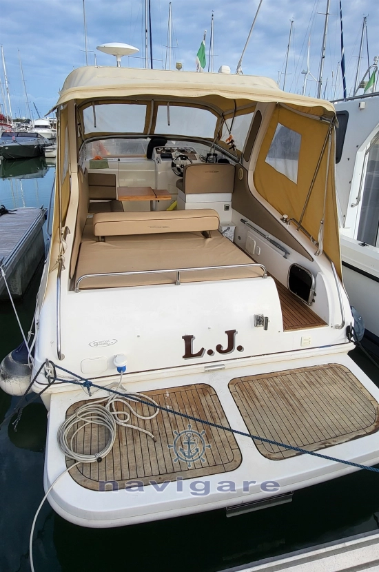 Mano Marine 24,50 Cabin usado à venda