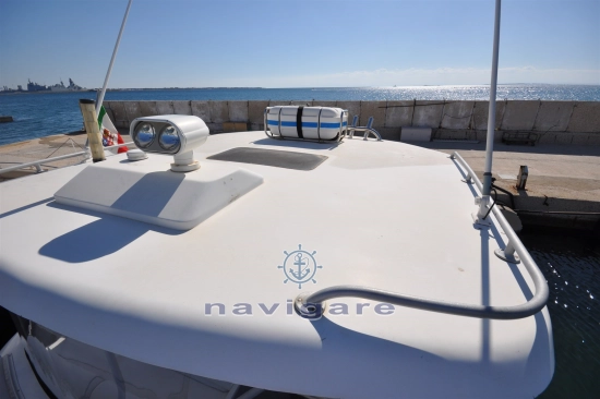 Luhrs 28 OPEN usado à venda