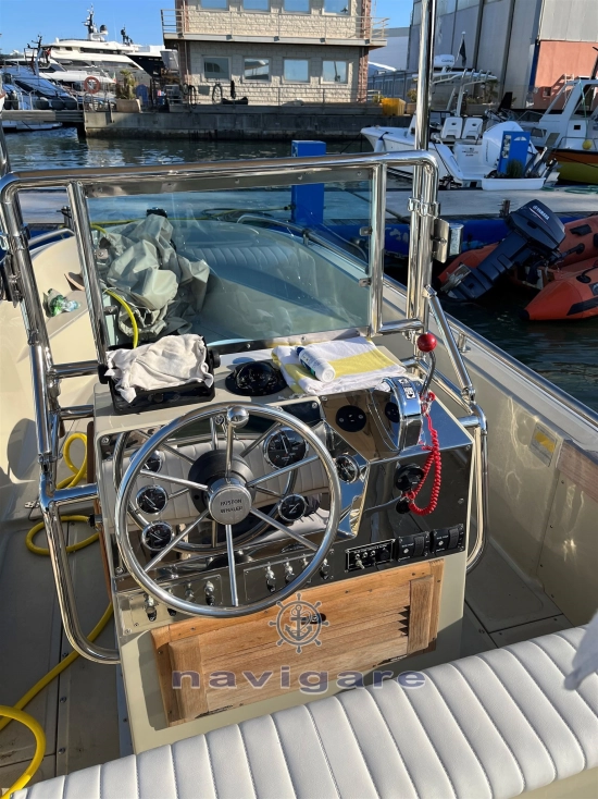 Boston Whaler 23 Outrage usata in vendita