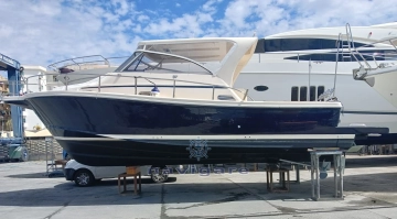 Cayman Yachts 30 WA usata in vendita