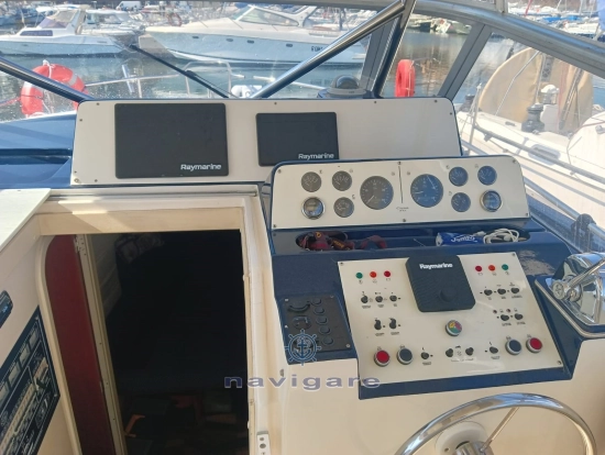 Cayman Yachts 30 WA usata in vendita