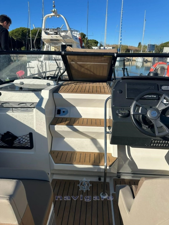 Quicksilver Cruiser Activ 805 usado à venda