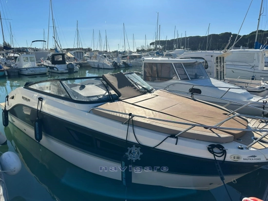Quicksilver Cruiser Activ 805 usado à venda