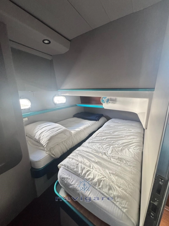 Ferretti ALTURA 40 FLY usata in vendita