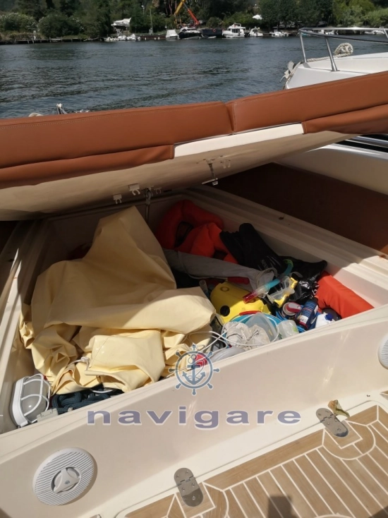 Supermarine IGUANA 36 usata in vendita