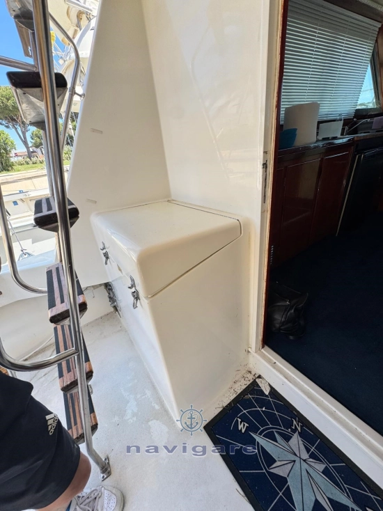Hatteras Yachts 38 SF de segunda mano en venta