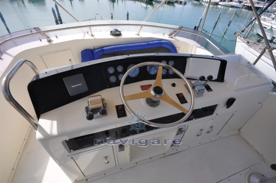Hatteras Yachts 38 SF de segunda mano en venta
