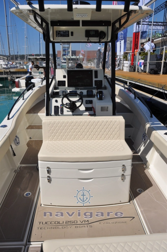Tuccoli Marine T250 VM EVOLUZIONE usata in vendita
