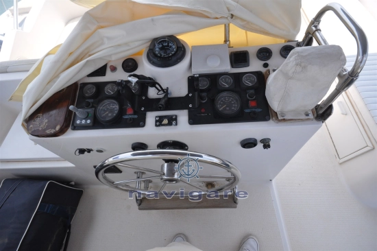 Riviera 35 Fly usado à venda