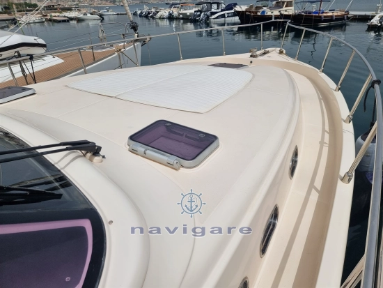 Cayman Yachts 43 WA usado à venda