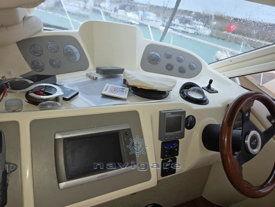 Sealine F 37 usado à venda