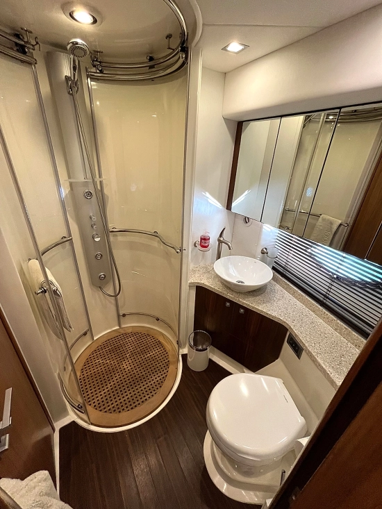 Sunseeker Predator 62 usata in vendita