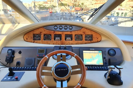 Azimut 55 usado à venda