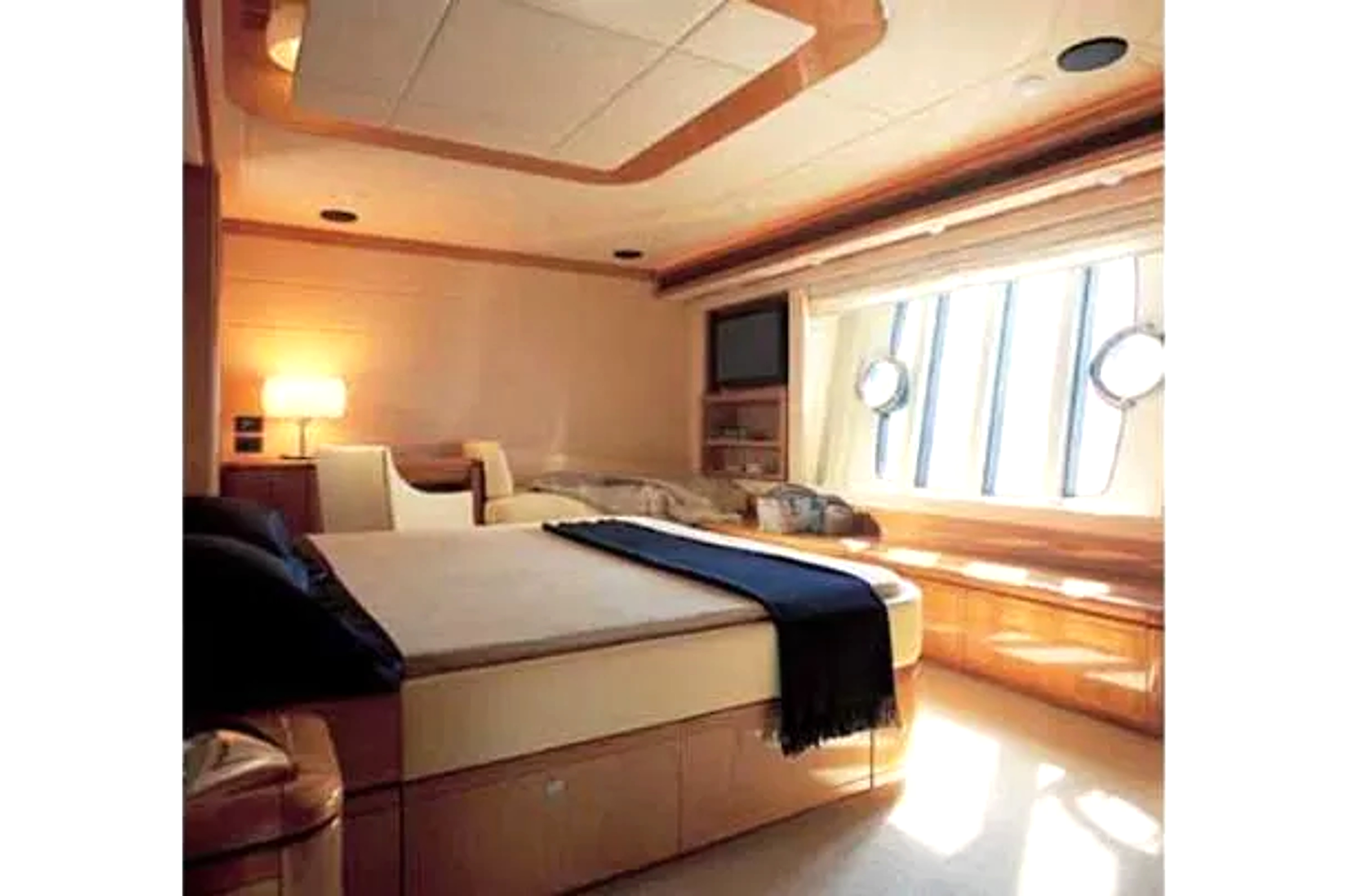 Ferretti 830 de segunda mano en venta