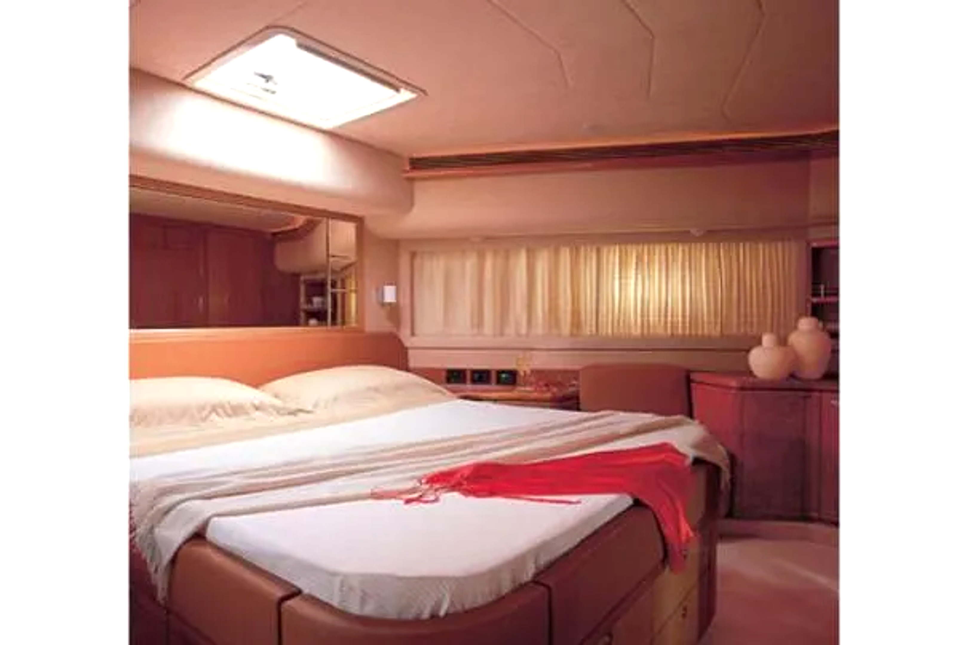 Ferretti 830 de segunda mano en venta