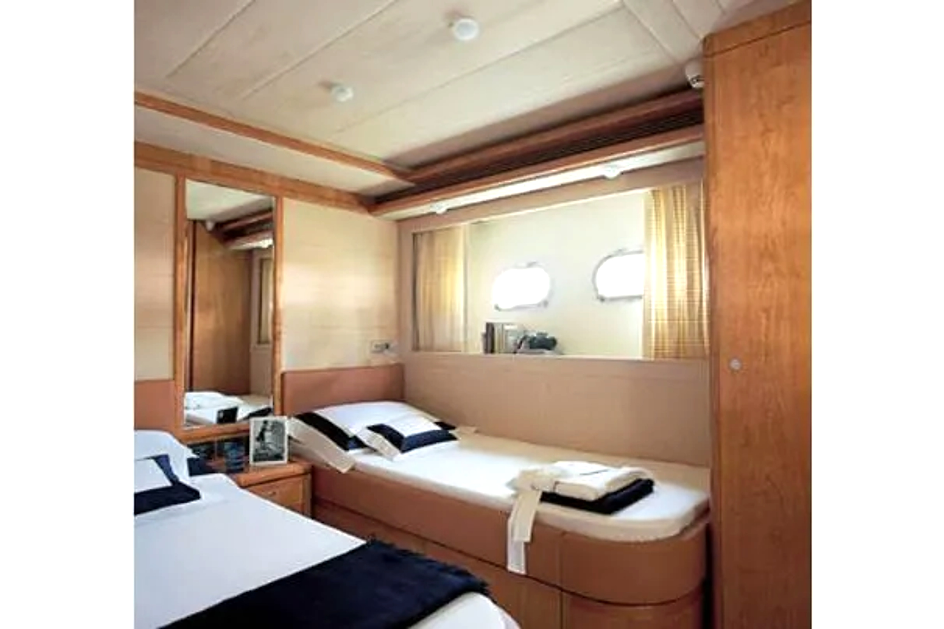 Ferretti 830 de segunda mano en venta