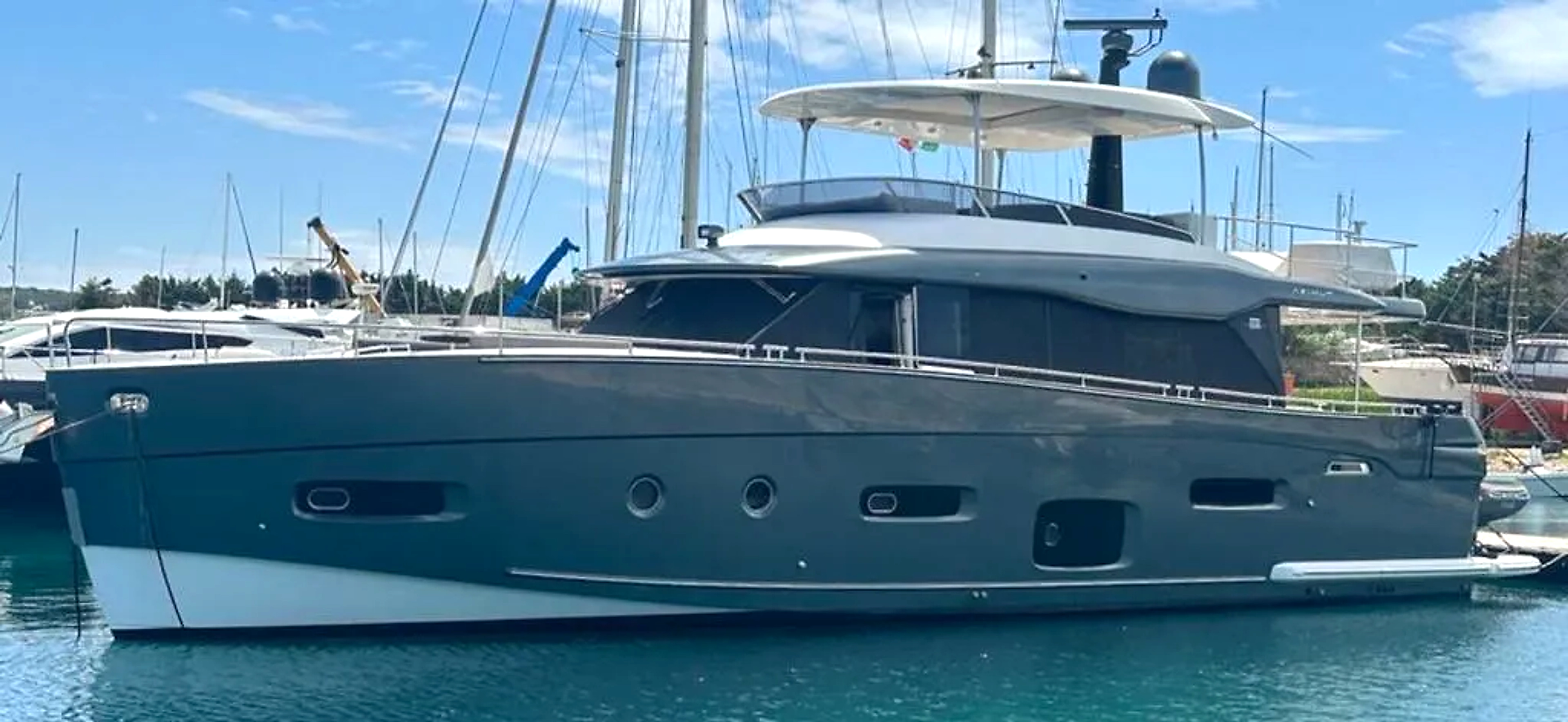 Azimut Magellano 66 de segunda mano en venta