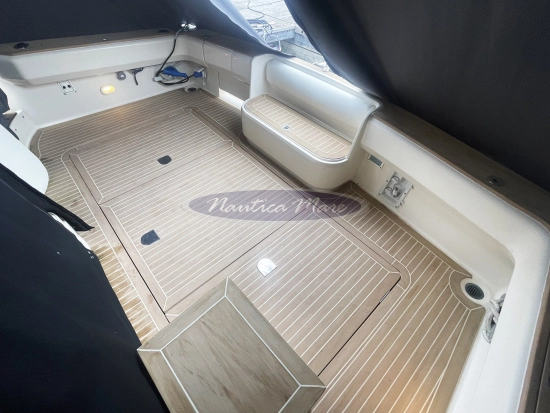 Cayman Yachts 40 W.A. usado à venda