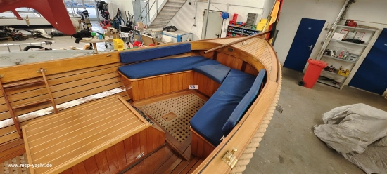 Custom Line Tuckerboot 7,40 m de segunda mano en venta