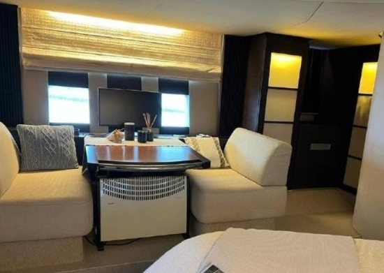 Azimut 62S usata in vendita