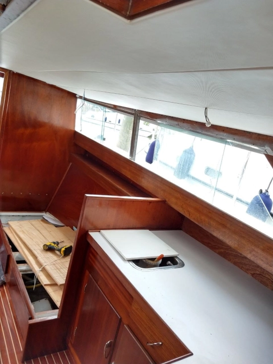 Chris Craft 31 COMMANDER usado à venda