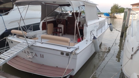 Chris Craft 31 COMMANDER usado à venda