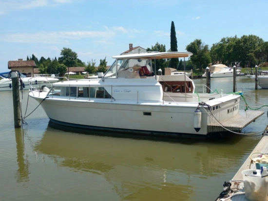 Chris Craft 31 COMMANDER usado à venda