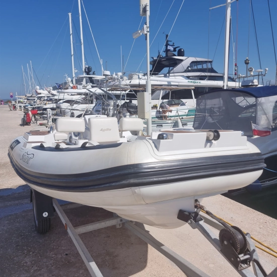 AGILIS 355 GOMMONE usado à venda