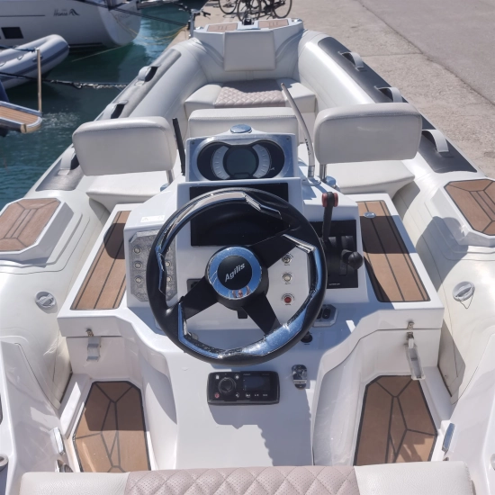 AGILIS 355 GOMMONE usado à venda
