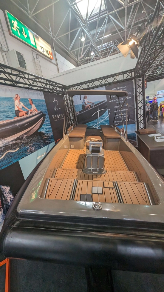 Yachtwerft Hamburg Ribcat 4.3 usado à venda