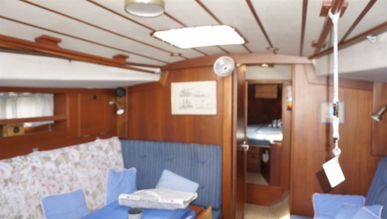 Hallberg Rassy 352 usado à venda