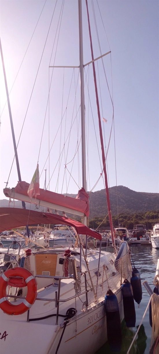 Beneteau Oceanis Clipper 321 de segunda mano en venta