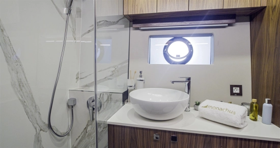 Monachus Yachts 70 Fly usado à venda