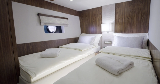 Monachus Yachts 70 Fly usado à venda