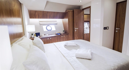 Monachus Yachts 70 Fly usado à venda