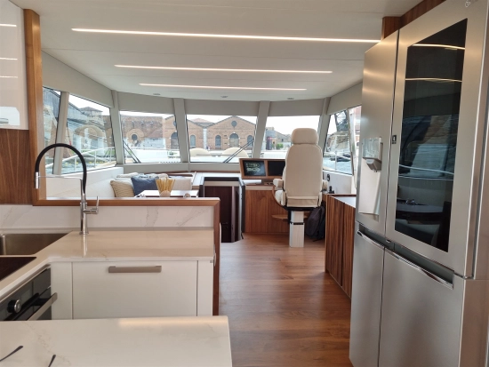Monachus Yachts 70 Fly usado à venda
