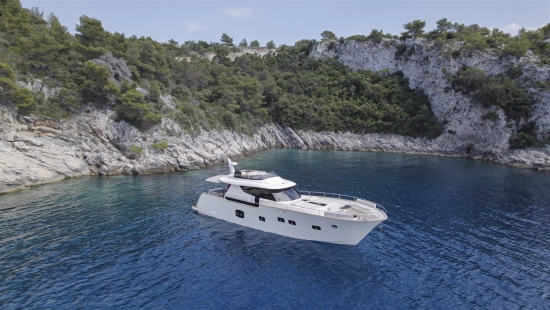 Monachus Yachts 70 Fly usado à venda