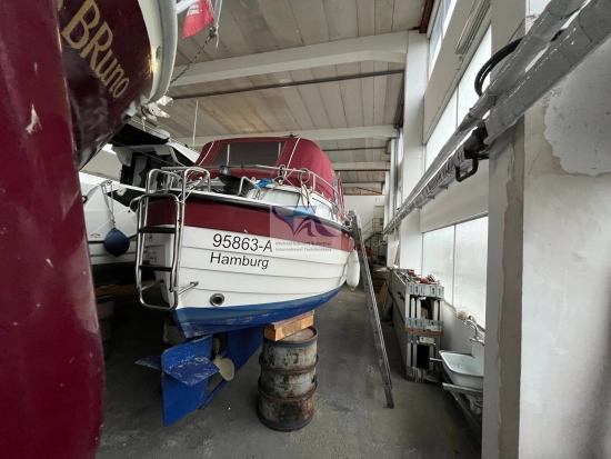 Saga Boats 27 AK usado à venda
