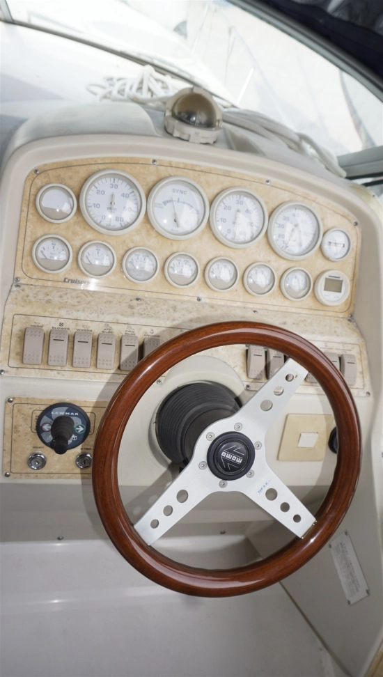 Cruisers Yachts 3175 Rogue de segunda mano en venta