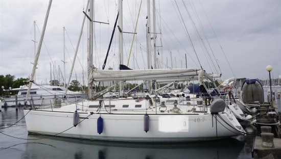 Beneteau First 40.7 usado à venda