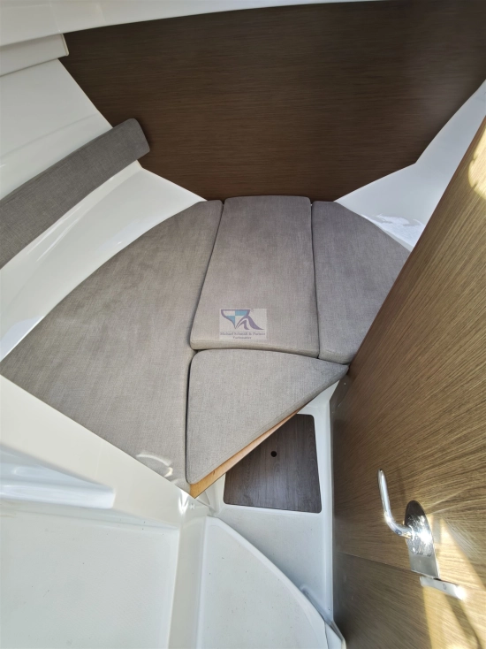 Beneteau Antares 8 AB de segunda mano en venta