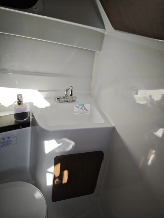 Beneteau Antares 8 AB de segunda mano en venta