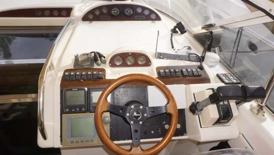 Fairline TARGA 38 usado à venda