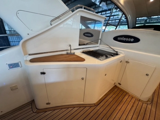 Uniesse 54 SPORT usado à venda