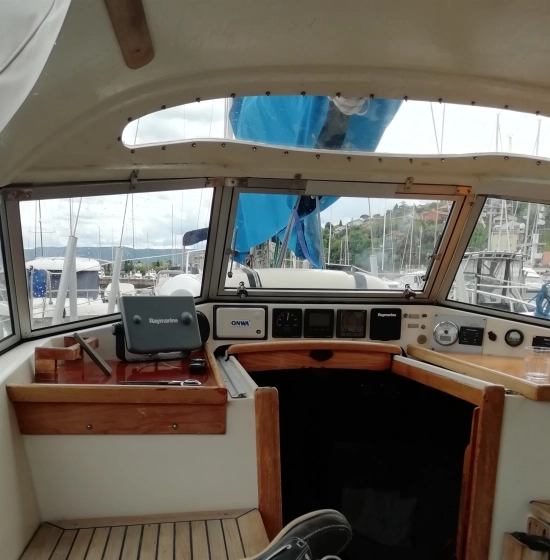Hallberg Rassy 352 usata in vendita