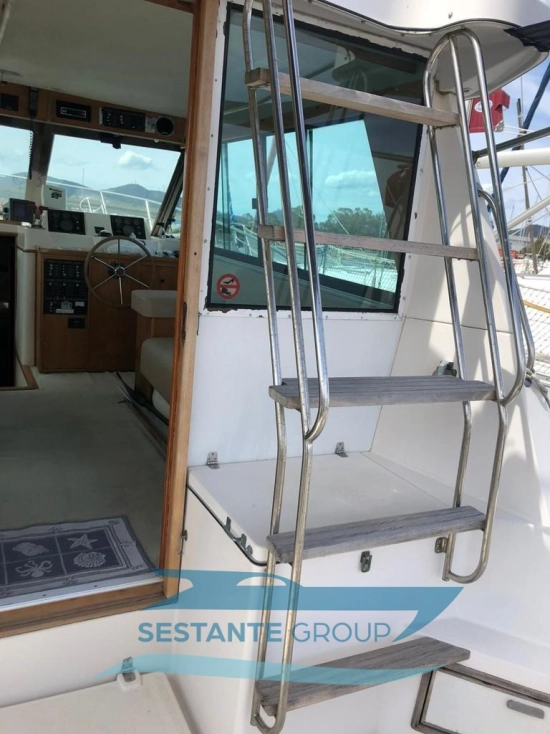 Riviera 35 Convertible usata in vendita